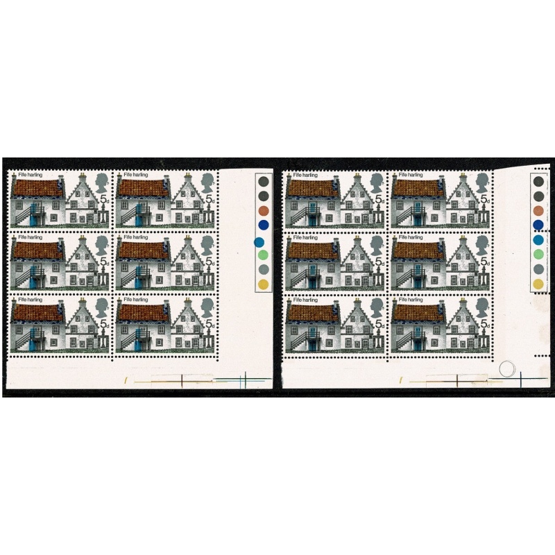 1970 Cottages 5d. SHIFT OF GREENISH BLUE. Traffic light block of six. SG 815 var