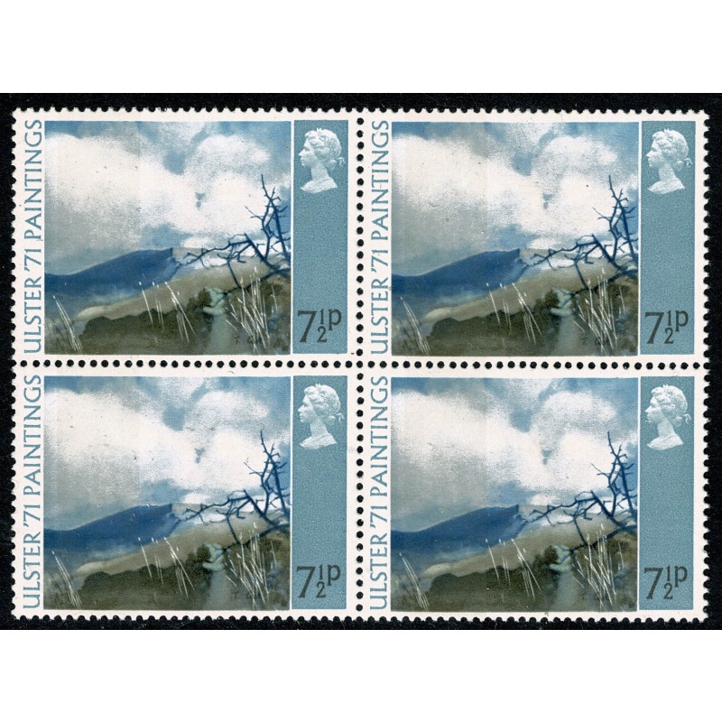 1971 "Ulster" Paintings 7½p. BROAD BAND 6mm from left edge. Block of 4. SG 882c.