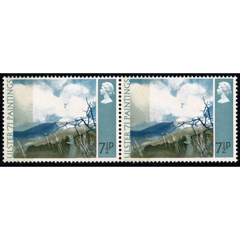 1971 "Ulster" Paintings 7½p. BROAD BAND 0/1mm from left edge.  Horizontal pair. SG 882c.