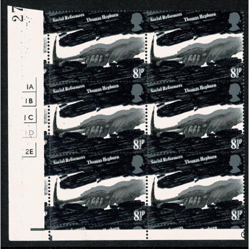 1976 Reformers 8½p. SHIFT OF GREY BLACK (moving hands).  Cylinder block. SG 1001 var